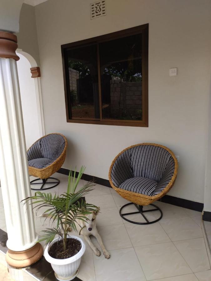 New Dream House Bed & Breakfast Arusha Ngoại thất bức ảnh