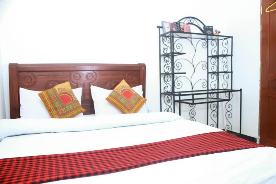 New Dream House Bed & Breakfast Arusha Ngoại thất bức ảnh