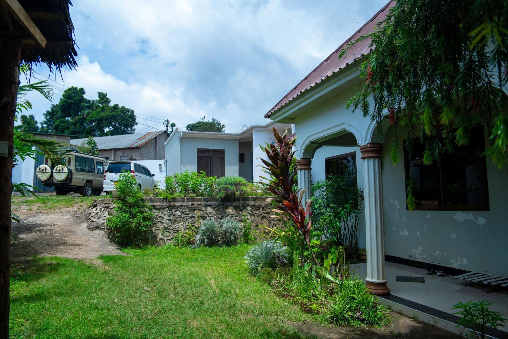 New Dream House Bed & Breakfast Arusha Ngoại thất bức ảnh