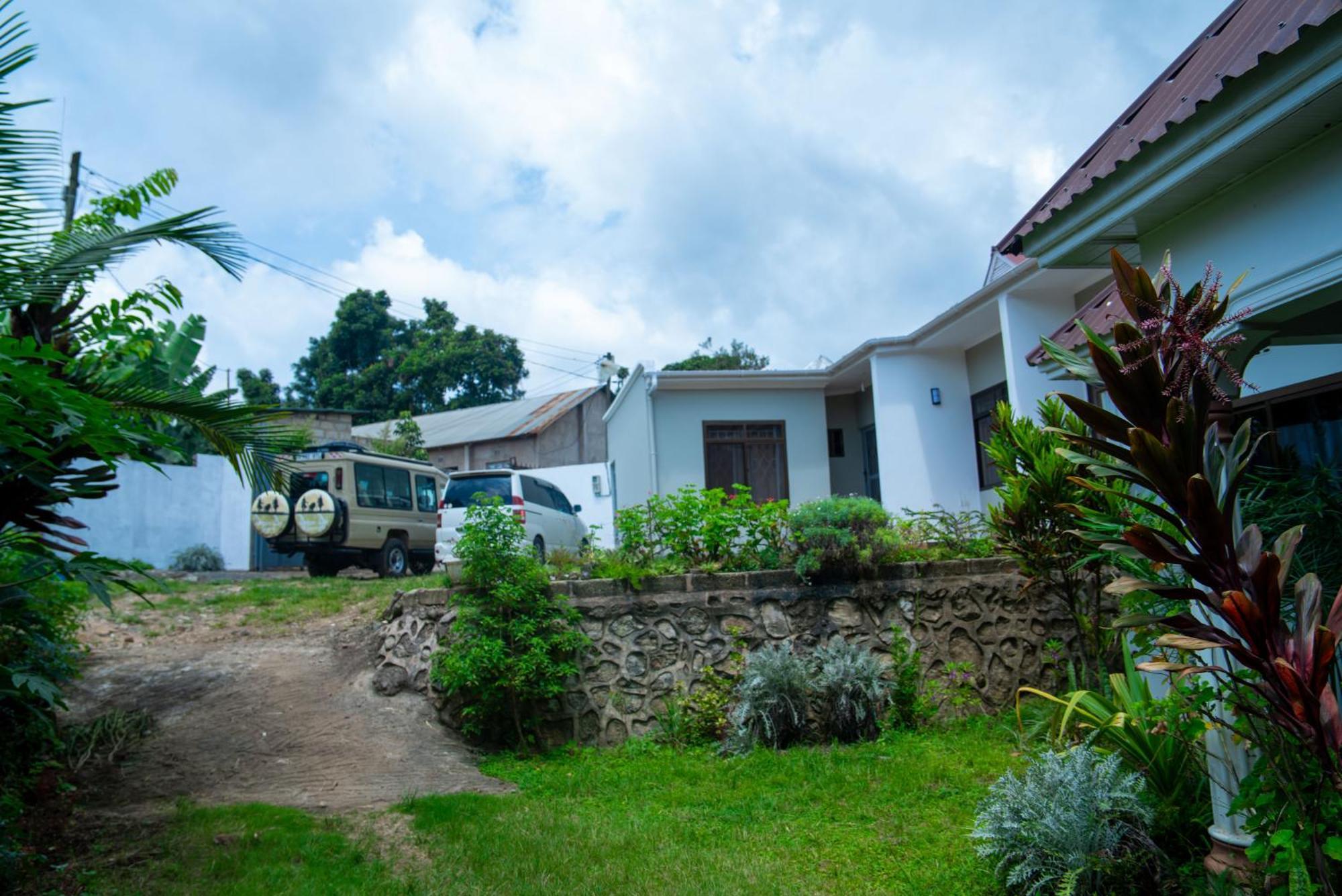 New Dream House Bed & Breakfast Arusha Ngoại thất bức ảnh
